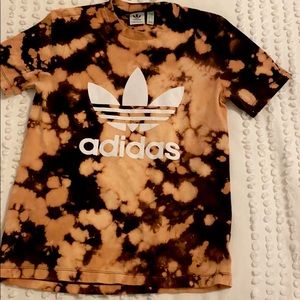 ❌sold❌ Adidas acid wash t shirt